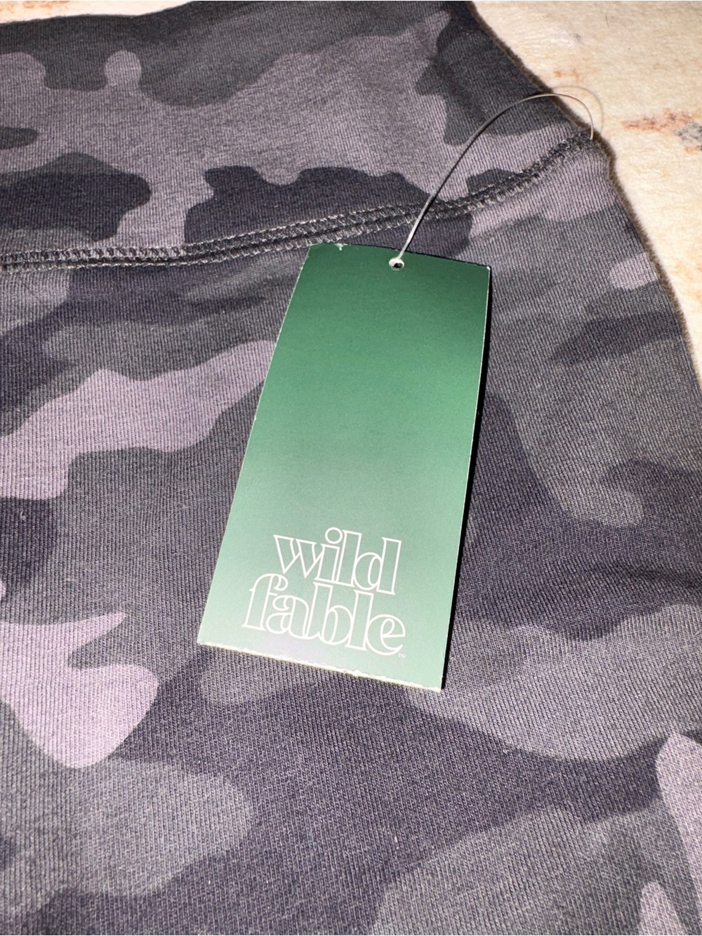 🍑 Camo Leggings - Olive & Charcoal Brand New Size Extra Small Wild Fable - Picture 6 of 6